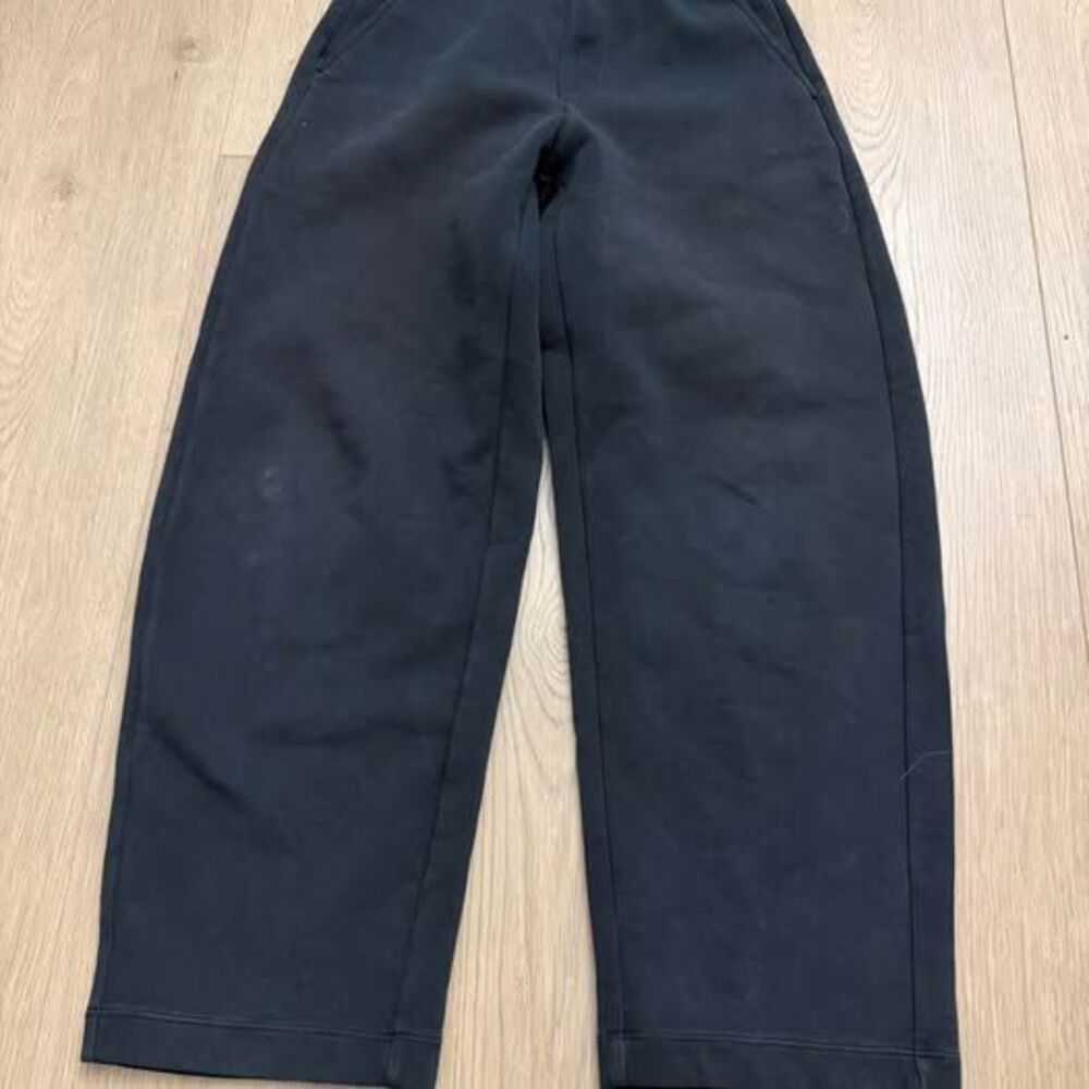 Uniqlo Kids Sweatpants size 9-10 yo